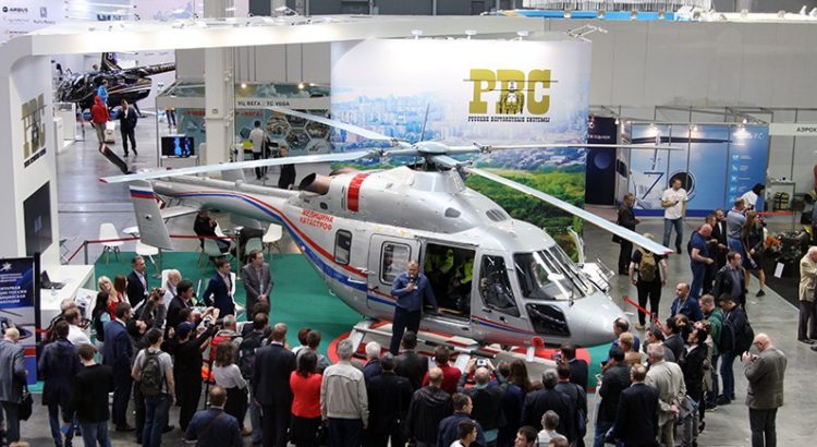 Вертолет "Ансат" на стенде компании АО "Русские Вертолетные Системы", выставка Helirussia